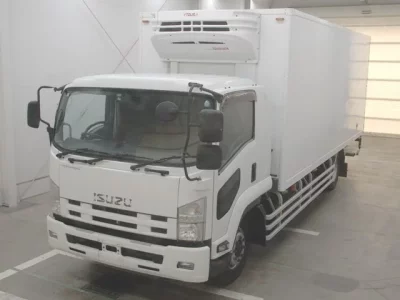 Isuzu FORWARD  с аукциона в Японии