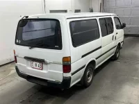Toyota HIACE VAN лот № 10239 оценка 3  с аукциона в Японии 4