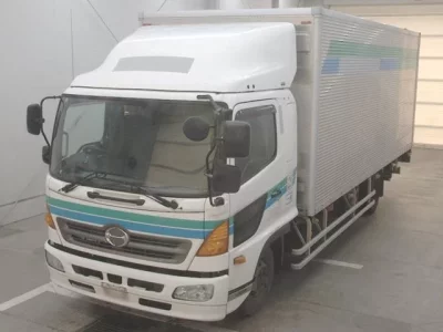 Hino TRUCK