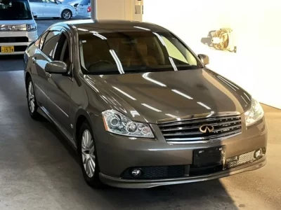 Nissan FUGA  с аукциона в Японии