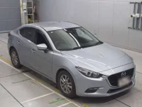 Mazda AXELA лот № 30558 оценка 4  с аукциона в Японии 4
