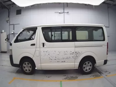 Toyota REGIUS ACE VAN  с аукциона в Японии