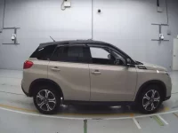 Suzuki ESCUDO лот № 30565 оценка 3.5  с аукциона в Японии 2