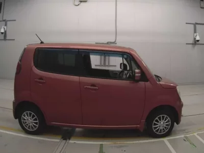 Nissan MOCO  с аукциона в Японии