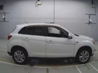 Mitsubishi RVR лот № 30576 оценка 4.5  с аукциона в Японии 2