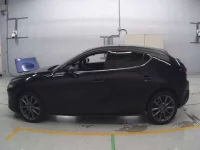 Mazda MAZDA3 лот № 30578 оценка 4.5  с аукциона в Японии 3