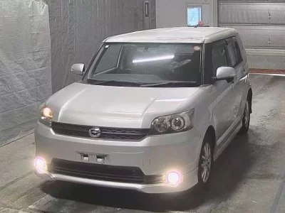 Toyota COROLLA RUMION  с аукциона в Японии