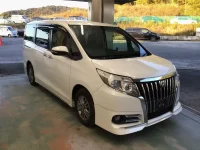 Toyota ESQUIRE лот № 6058 оценка R  с аукциона в Японии 2