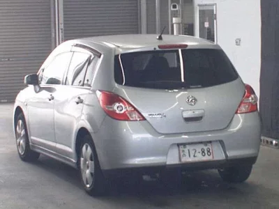 Nissan TIIDA