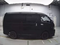 Toyota REGIUS ACE VAN лот № 40017 оценка 3  с аукциона в Японии 2