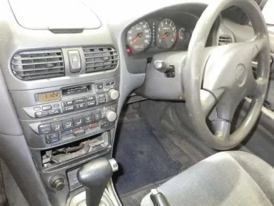 Nissan SUNNY  с аукциона в Японии