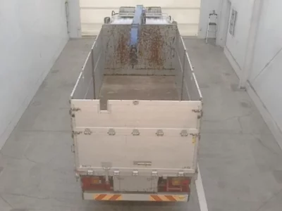 Isuzu FORWARD  с аукциона в Японии