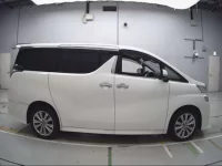 Toyota VELLFIRE лот № 30600 оценка 4  с аукциона в Японии 2