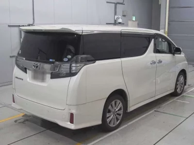 Toyota VELLFIRE  с аукциона в Японии