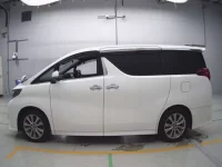 Toyota ALPHARD лот № 30607 оценка 4.5  с аукциона в Японии 3