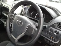 Toyota VOXY лот № 30616 оценка 3  с аукциона в Японии 6