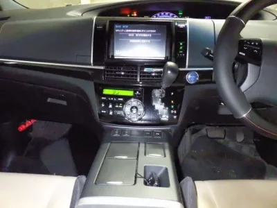 Toyota ESTIMA HYBRID