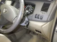 Toyota ISIS лот № 4748 оценка 3.5  с аукциона в Японии 5