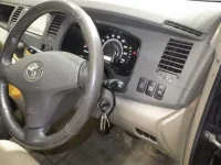 Toyota ISIS лот № 4747 оценка 3  с аукциона в Японии 5