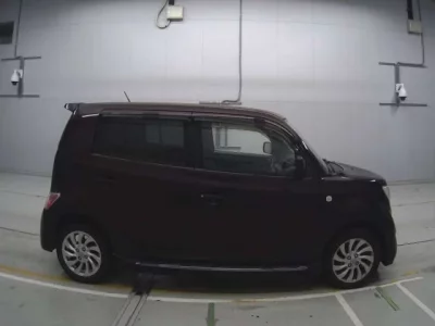 Toyota BB  с аукциона в Японии