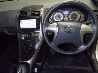 Toyota BLADE