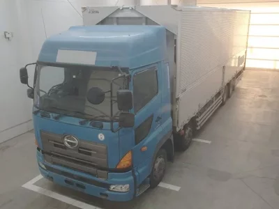 Hino TRUCK
