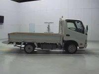Toyota DYNA лот № 40085 оценка 3.5  с аукциона в Японии 2
