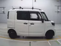 Suzuki SPACIA BASE лот № 63 оценка 4.5  с аукциона в Японии 2