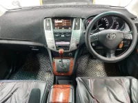 Toyota HARRIER лот № 3697 оценка 3.5  с аукциона в Японии 2