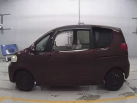 Toyota PORTE лот № 30666 оценка R  с аукциона в Японии 3