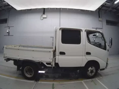 Hino DUTRO  с аукциона в Японии