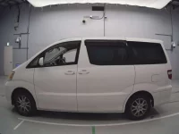 Toyota ALPHARD лот № 30682 оценка 3.5  с аукциона в Японии 3