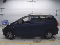 Toyota WISH лот № 30680 оценка 4  с аукциона в Японии 3