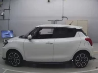 Suzuki SWIFT лот № 30697 оценка 4  с аукциона в Японии 3