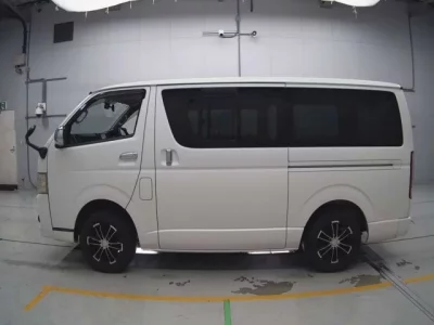 Toyota REGIUS ACE VAN