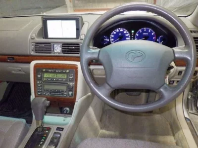 Toyota PROGRES  с аукциона в Японии