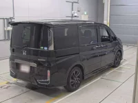 Honda STEP WAGON лот № 30705 оценка 4.5  с аукциона в Японии 1