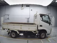 Toyota DYNA лот № 40137 оценка 3.5  с аукциона в Японии 2