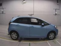 Honda FIT лот № 30725 оценка 4  с аукциона в Японии 2