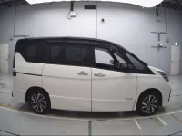 Nissan SERENA лот № 30733 оценка R  с аукциона в Японии 2