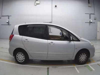 Toyota COROLLA SPACIO
