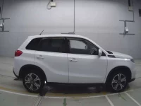 Suzuki ESCUDO лот № 20274 оценка 4.5  с аукциона в Японии 2