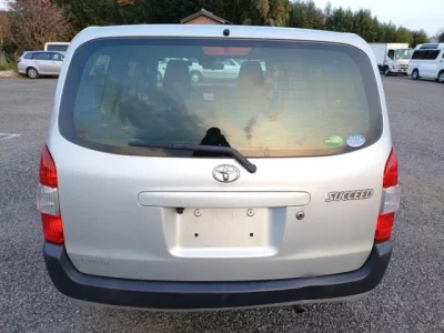 Toyota SUCCEED