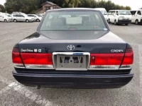 Toyota CROWN COMFORT лот № 20996 оценка 3.5  с аукциона в Японии 3