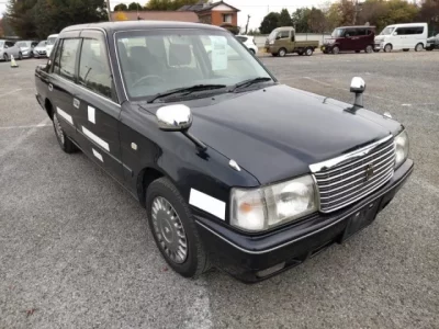 Toyota CROWN COMFORT  с аукциона в Японии