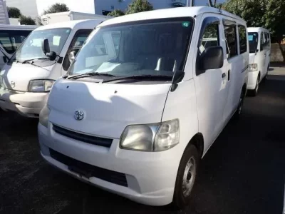 Toyota LITE ACE VAN  с аукциона в Японии