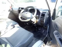 Mazda BONGO VAN лот № 224 оценка 3  с аукциона в Японии 7