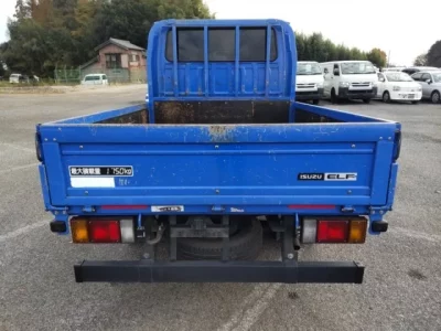 Isuzu ELF