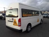 Toyota HIACE лот № 70007 оценка 3.5  с аукциона в Японии 1