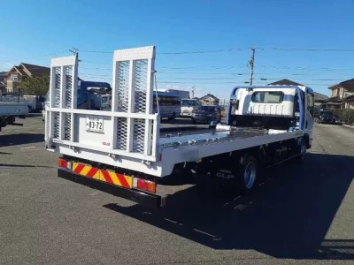 Isuzu ELF  с аукциона в Японии